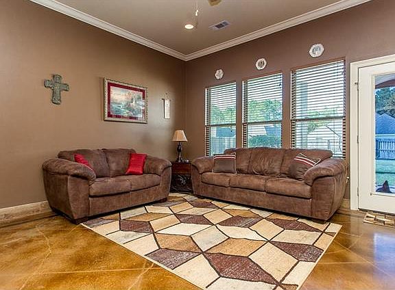 4th image of 29781 Macon Dr