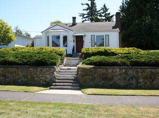 1509 7th St, Anacortes, WA 98221