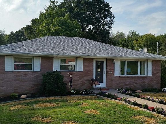 3rd image of 305 Alfred Dr