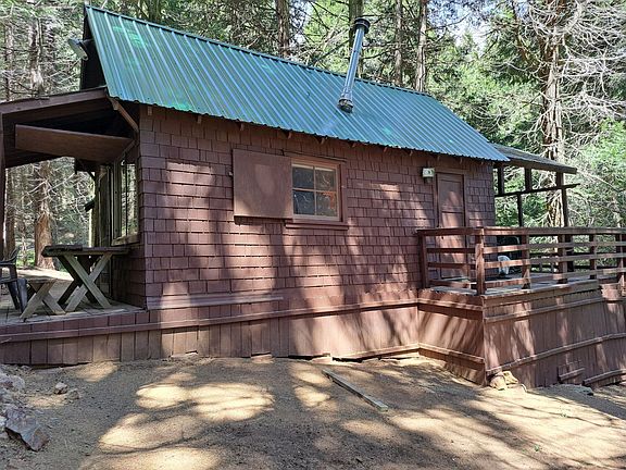 3rd image of 9476 Shirley Meadows Rd