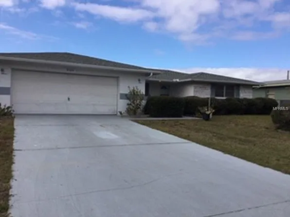 10339 Amadeus Dr, Port Richey, FL 34668