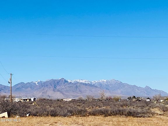 2nd image of 2040 Green Tree Loop