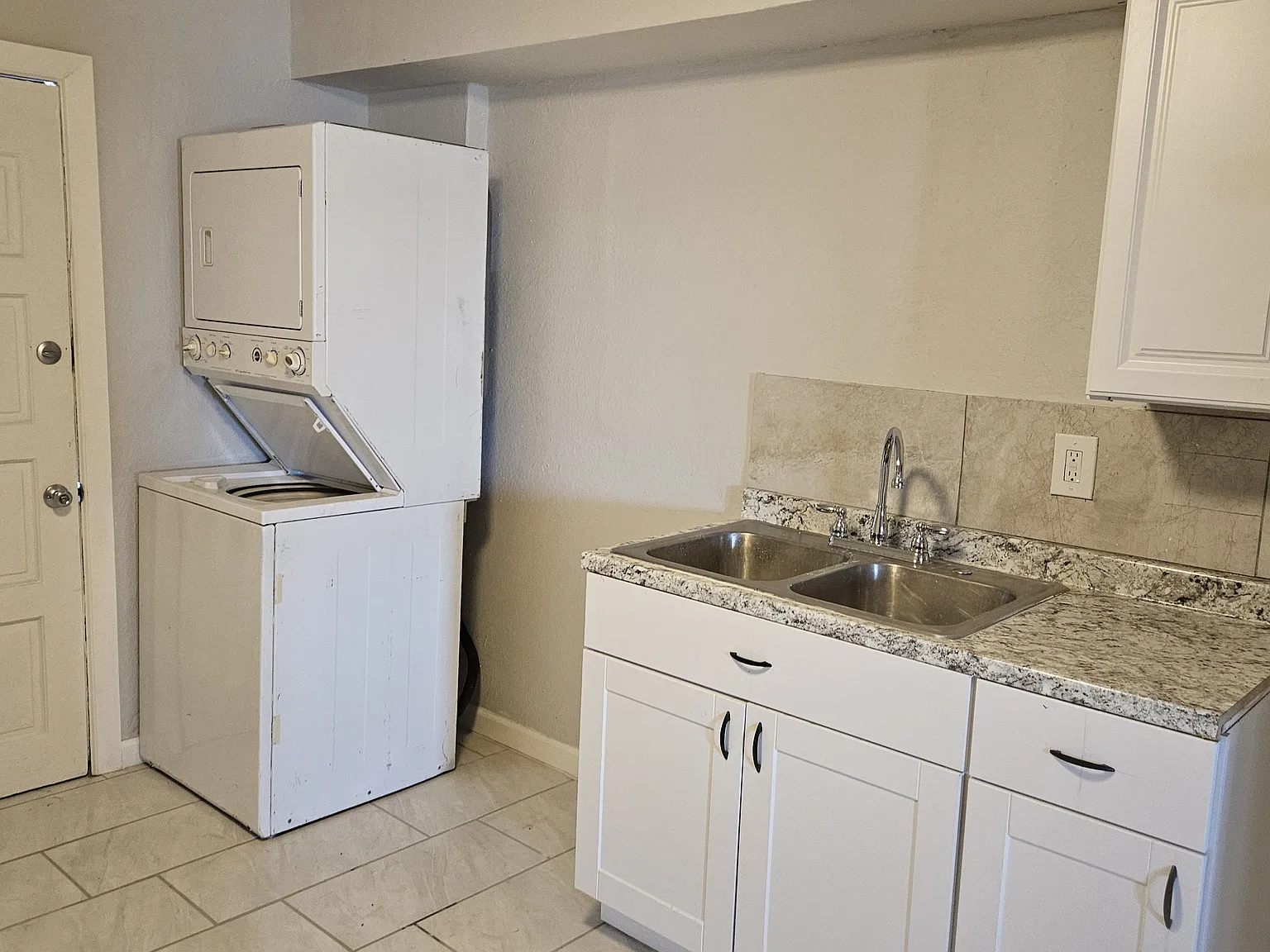 2 bed, 807 sqft, $1,050 — Photo 4