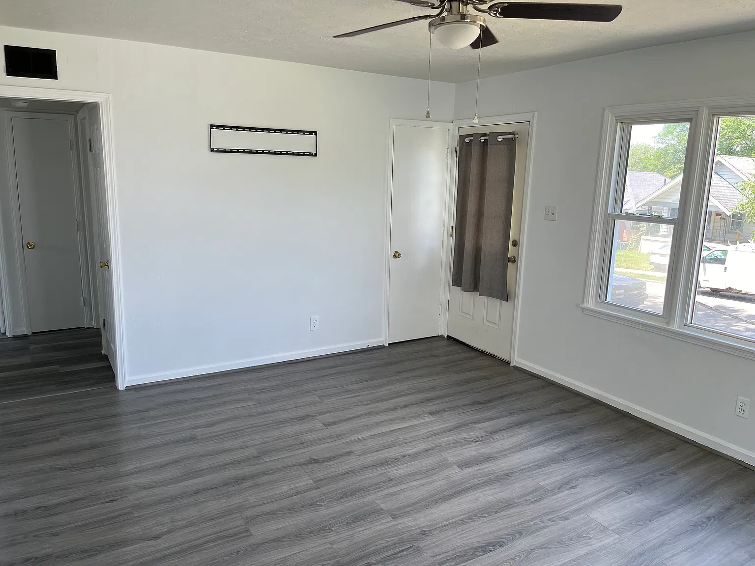 2 bed, 792 sqft, $1,200 — Photo 4
