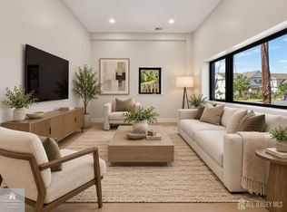 810 N 2nd Ave #2, Highland Park, NJ 08904