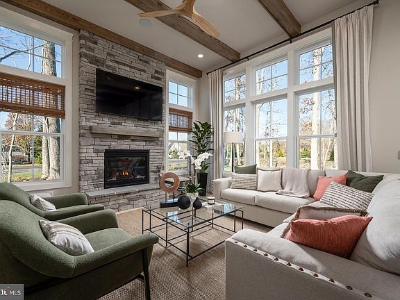 7th image of this home