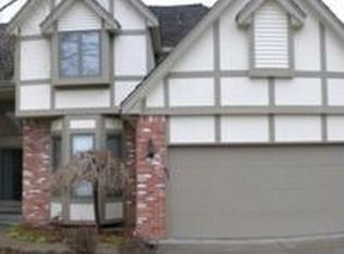 6050 SW 34th Ter, Topeka, KS 66614