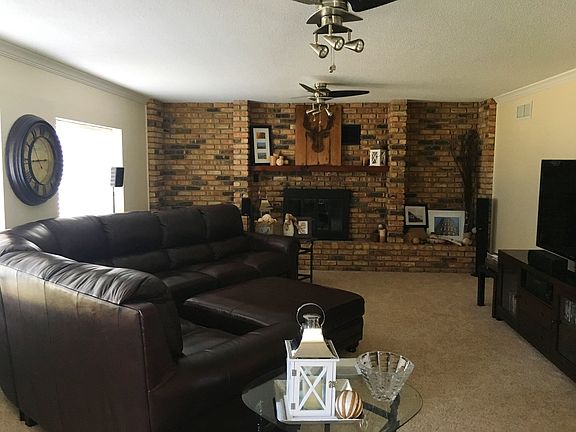 5th image of 117 Woodland Dr N