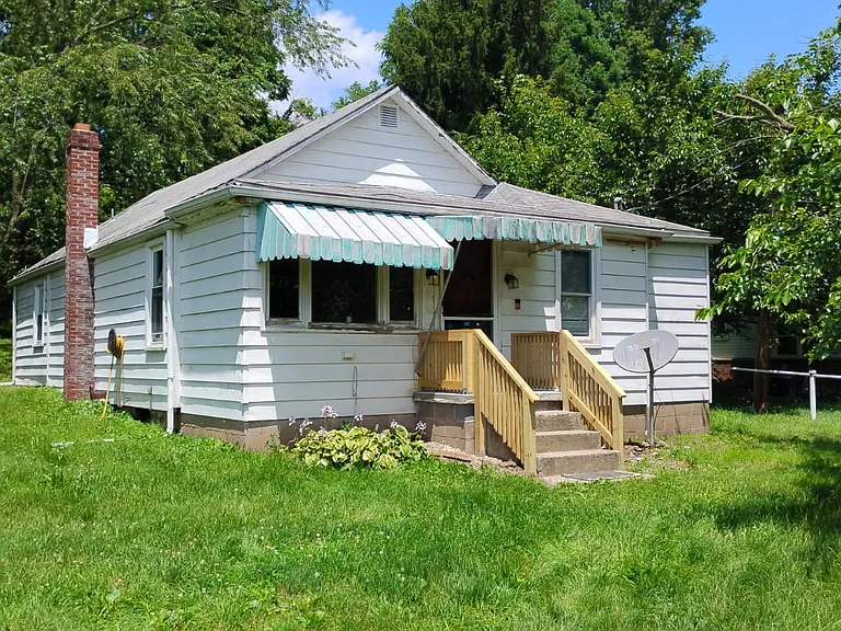 1520 Gringo Rd — Photo 4