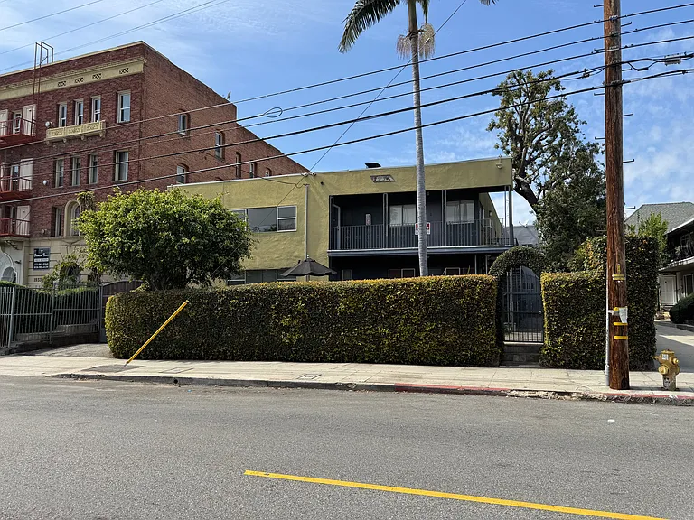 1937 N Bronson Ave #6 — Photo 1