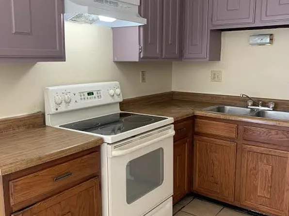 2012 Gilead Ave #2018, Zion, IL 60099