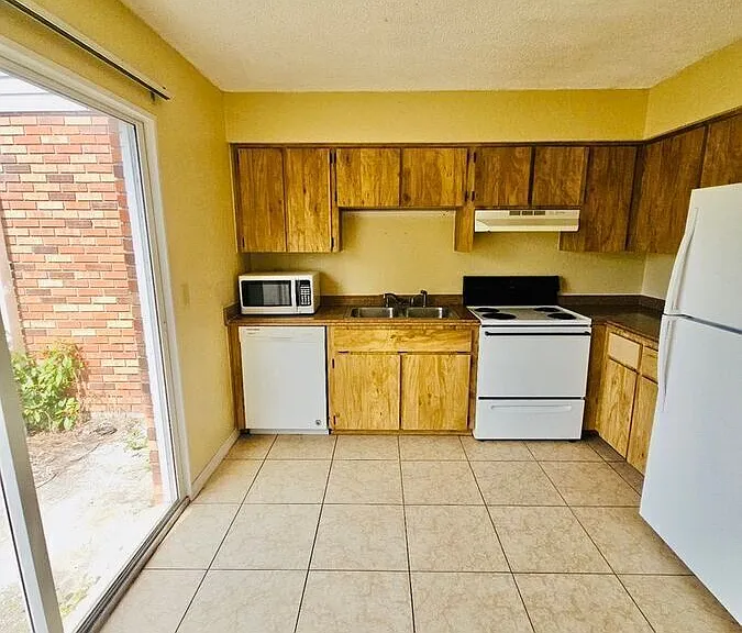 8921 Port Richey Cochise #8921 — Photo 22