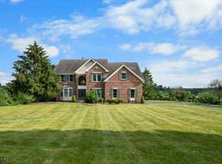 12 Hilltop Rd, Milford, NJ 08848