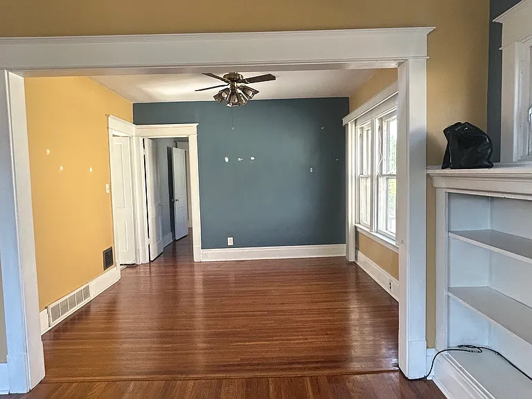 60 Shoreham Pkwy #2 — Photo 9