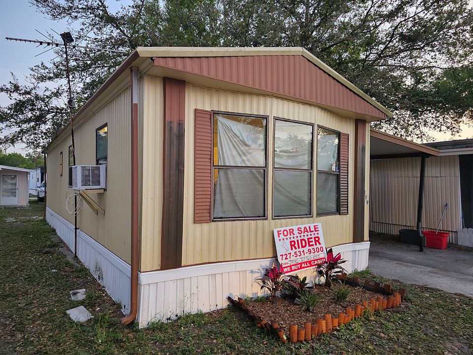 1st image of 5860 150th Ave N #109