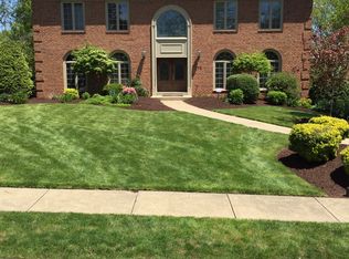 172 Fieldgate Dr, Pittsburgh, PA 15241