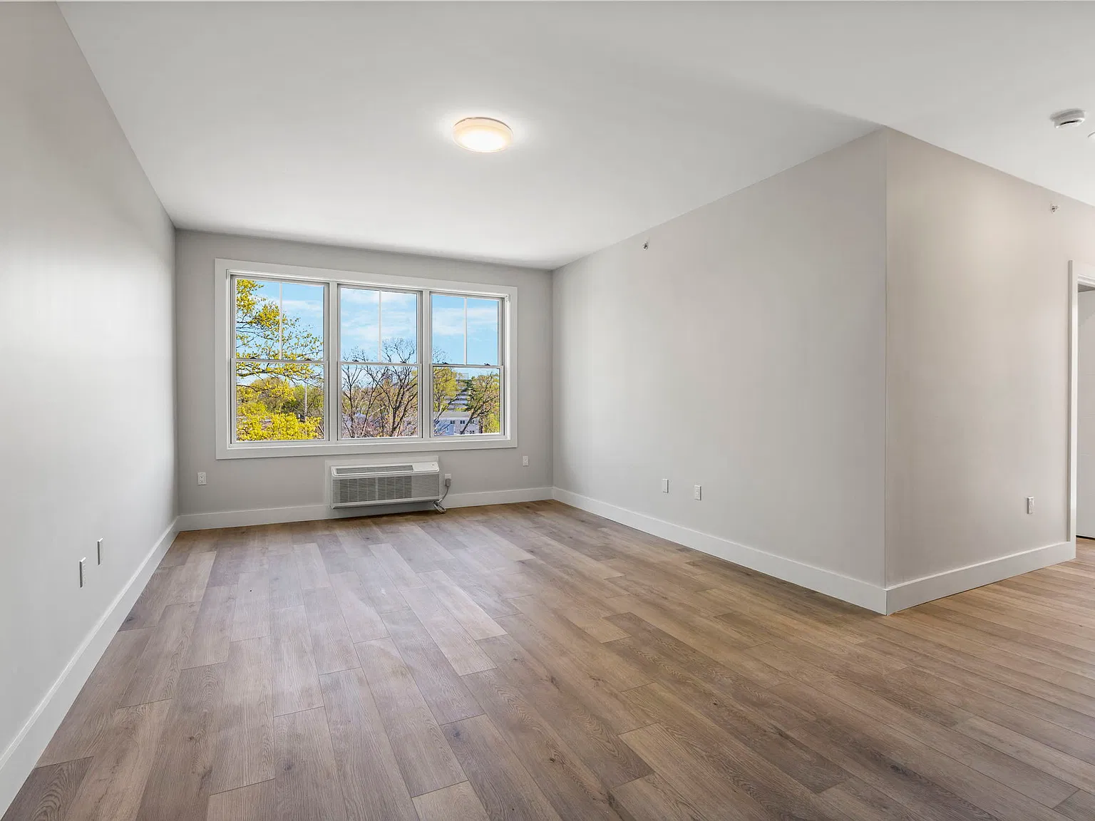 2 bed, 1173 sqft, $3,850 — Photo 4