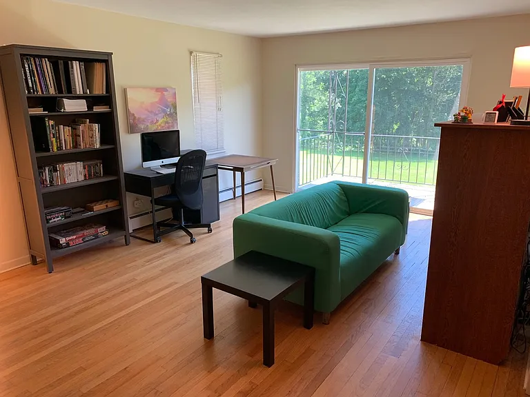 Pondview Apartments — Photo 10