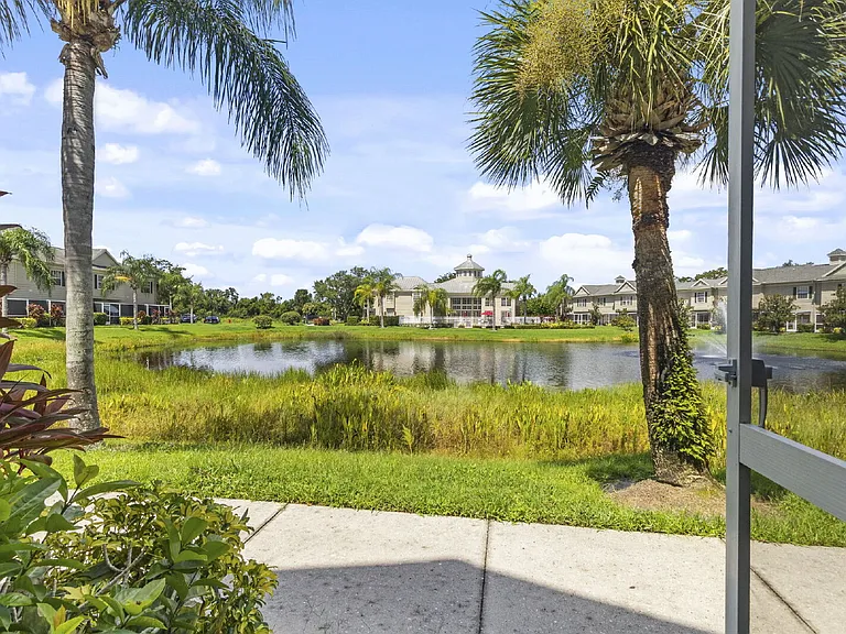 7565 Plantation Cir — Photo 24