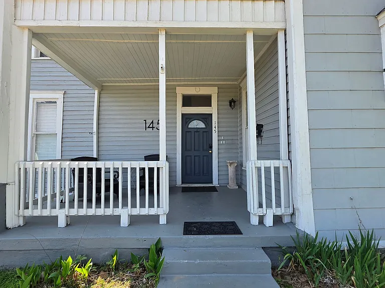 145 N Kealy St — Photo 2