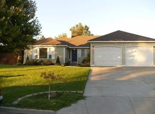 7504 W Chestnut Ave, Yakima, WA 98908