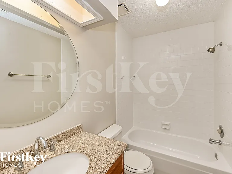 70 Timberspire Ln — Photo 14