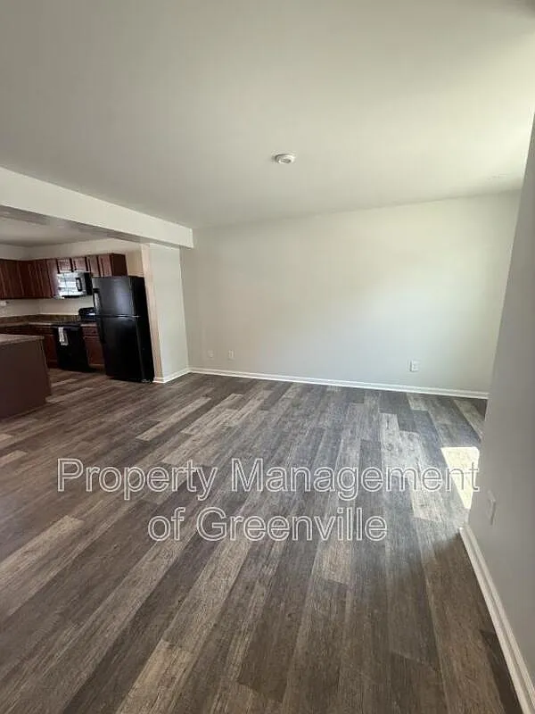 3 bed, 2.5 bath, 1210 sqft, $1,695 — Photo 4