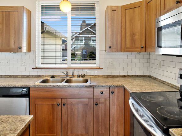 1182 & 1184 E Grover St #1184-D