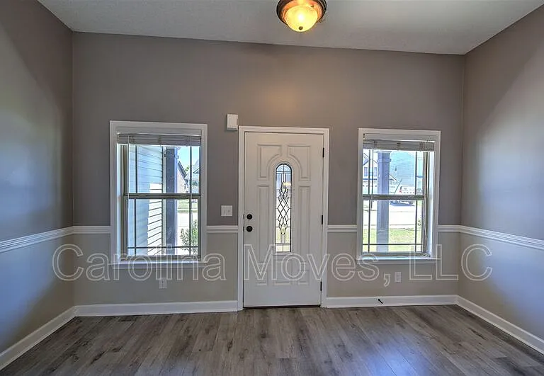 415 Aniken Cir — Photo 3