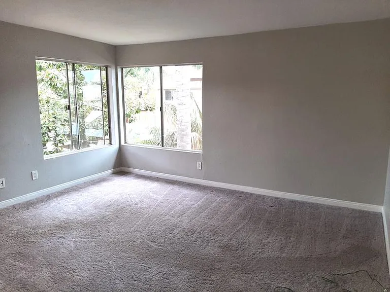 1039 E Washington Ave E #8 — Photo 2