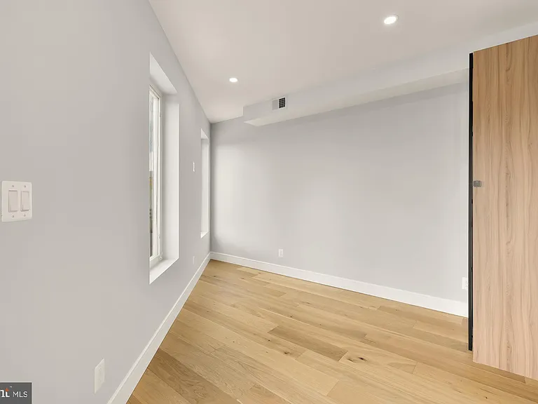 3215 Mount Pleasant St NW #403 — Photo 23