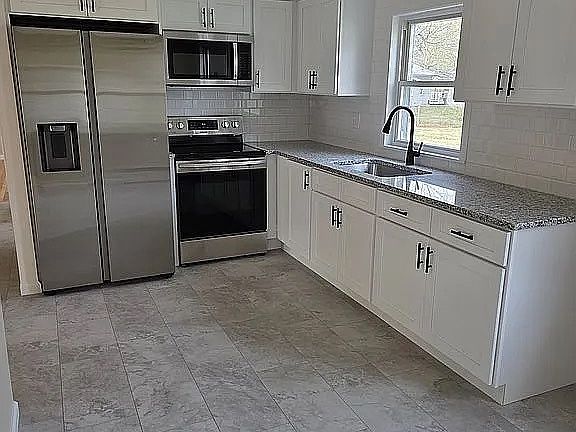 3rd image of 70 Bristol Road