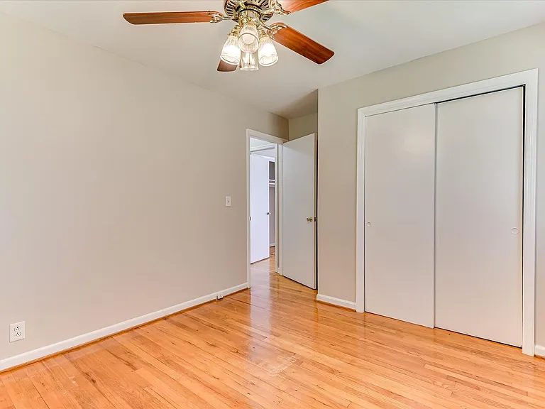 2705 Bolling Rd — Photo 43