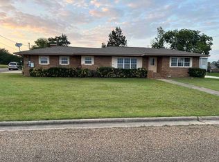 301 Alexander Rd, Mount Pleasant, TX 75455