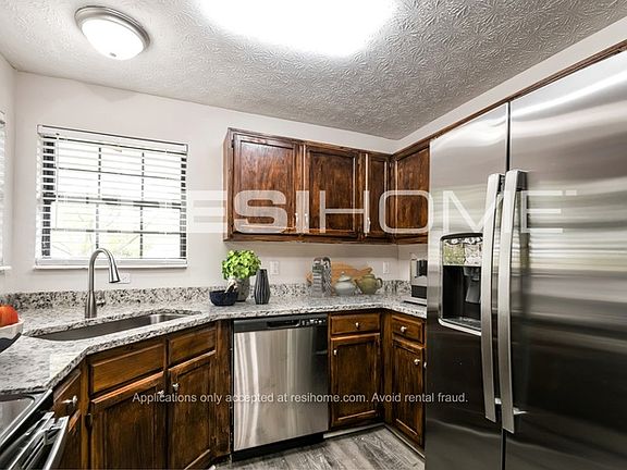 4th image of 3238 Moccasin Ct
