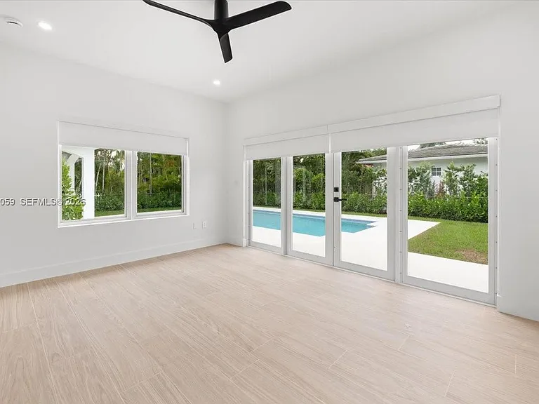1213 Andora Ave — Photo 10