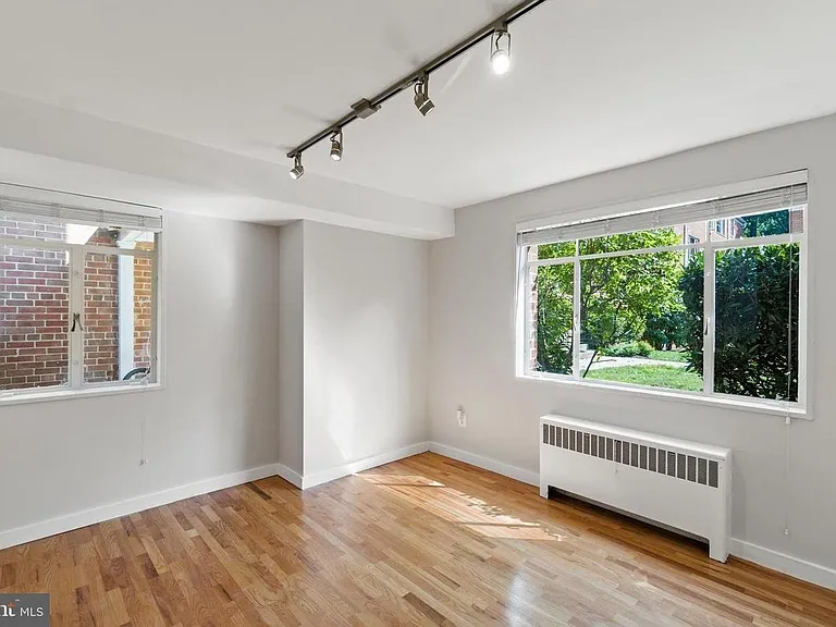 10411 Montrose Ave #2 — Photo 10