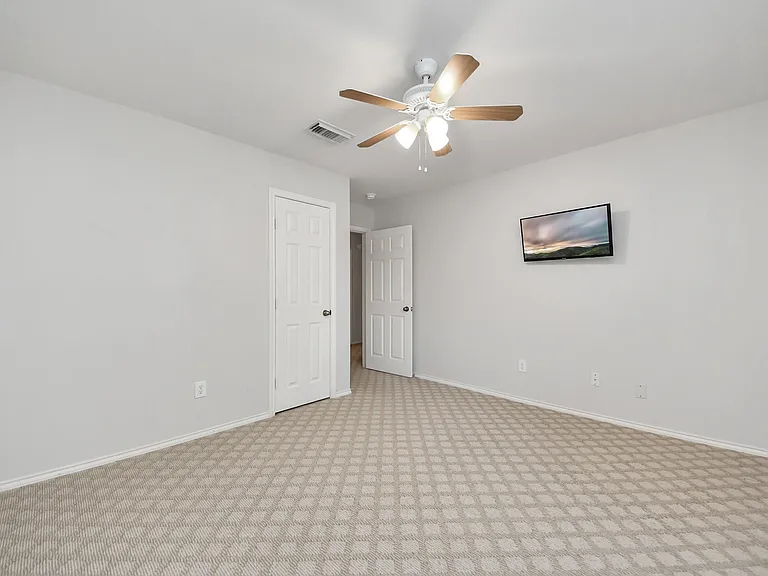 20418 Port Bishop Ln — Photo 37