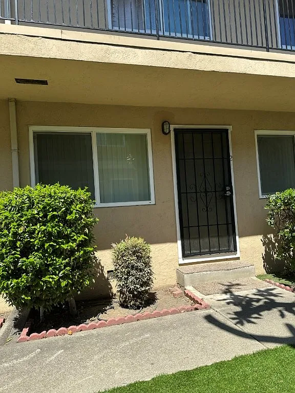 Building Photo - 24409 Soto Rd #2