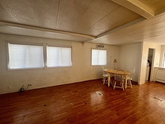 4th image of 2000 Idaho St