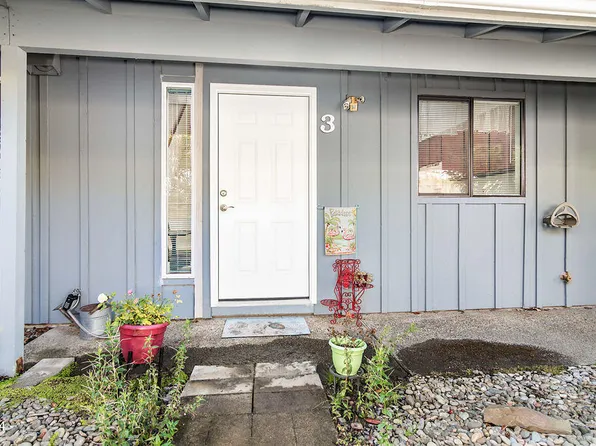 445 NE Williams Ave #3, Depoe Bay, OR 97341
