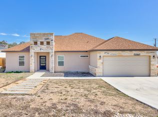 119 Peter Kleid Loop, Blanco, TX 78606
