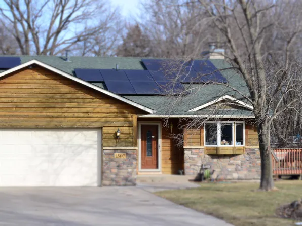 1507 9th St SE, Forest Lake, MN 55025