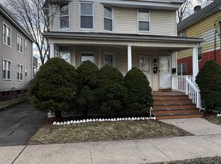 58 Collins St, Hamden, CT 06514