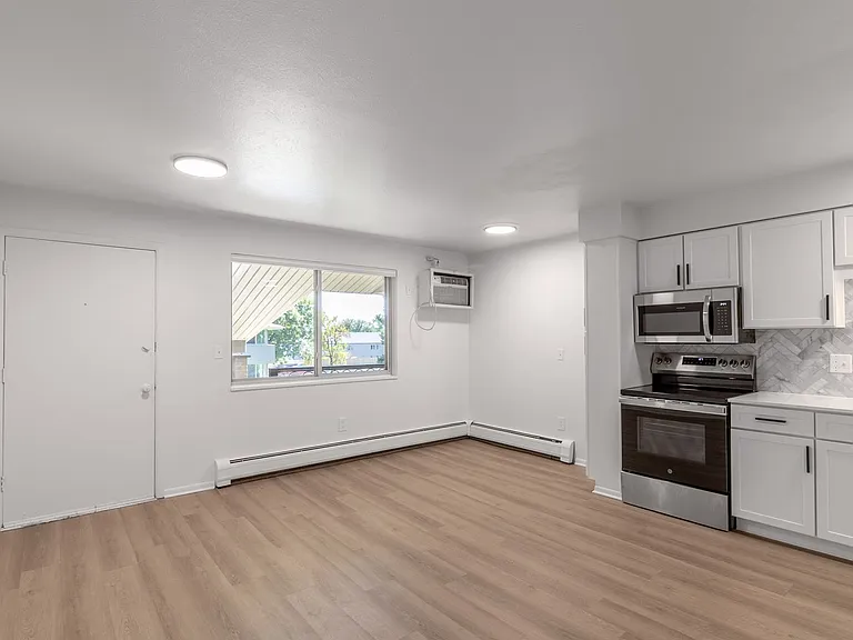 Garfield Apartments — Photo 15