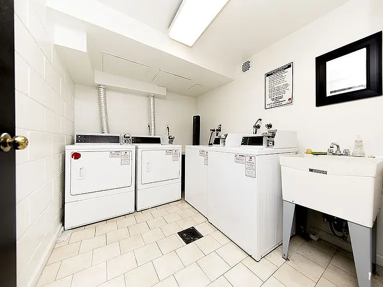 322 W 14th St #4B — Photo 5