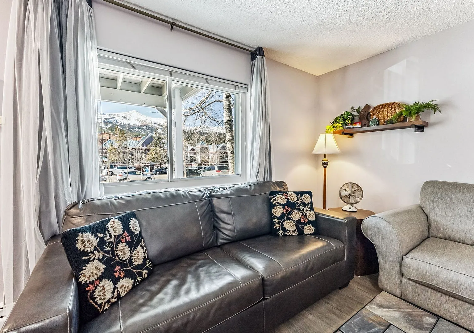 Move in special! Utilities included! Main Street Breck! Great Updates! Walk to everything in town... — Photo 4