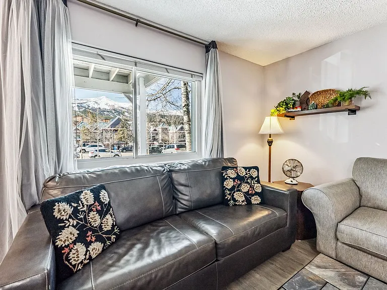 412 S Main St #113 — Photo 3