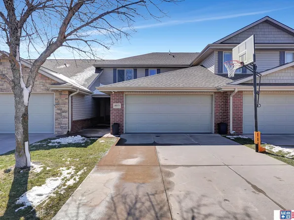 8053 Palmilla Ln, Lincoln, NE 68516