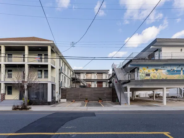 313 E Glenwood Ave #204, Wildwood, NJ 08260